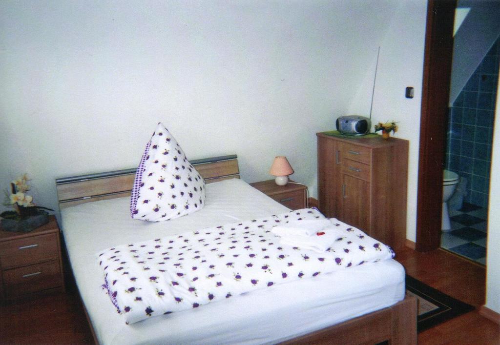 Pension Deimel Hallenberg Habitación foto
